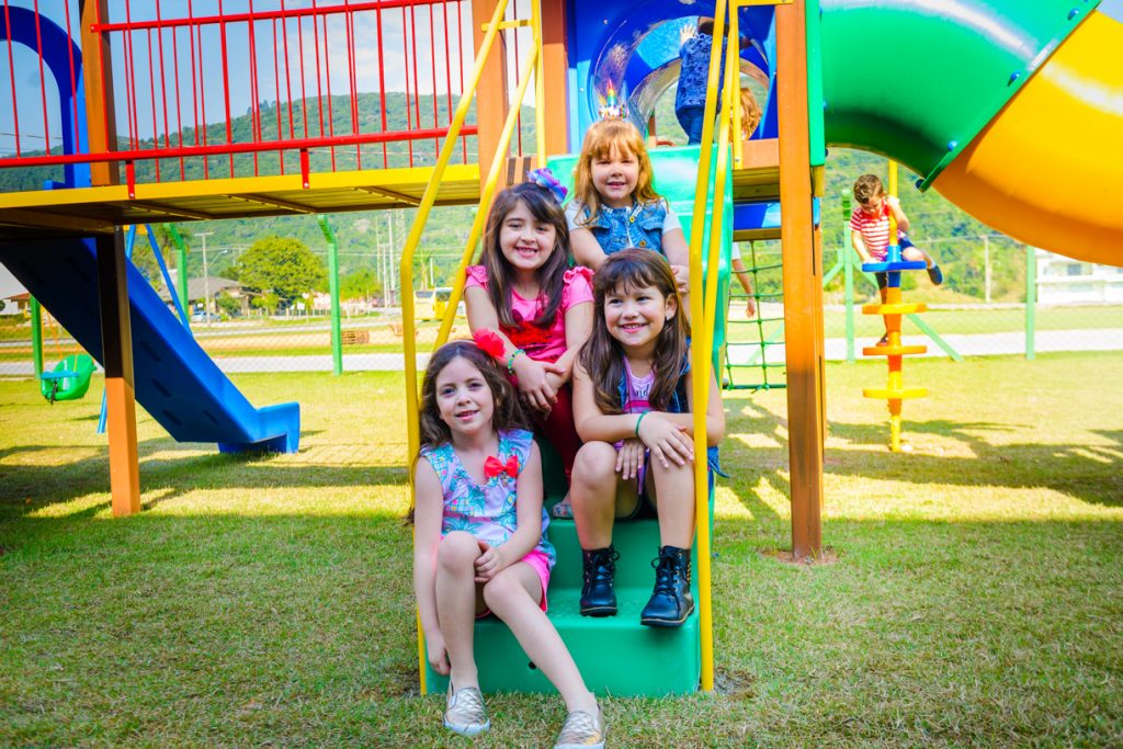 Parque infantil M-3a - Fabriurbanos Ltda