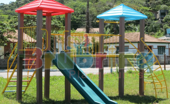 Escolha playgrounds certificados e produzidos em conformidade com as normas técnicas