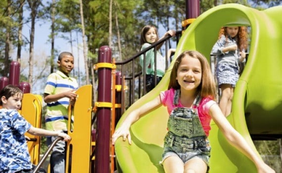 4 sinais de que chegou a hora de instalar um playground no condomínio