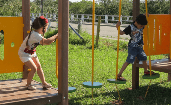 Playground escolar exige manutenção preventiva frequente