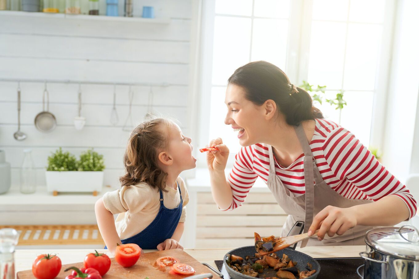 5 dicas para controlar a alimentação das crianças em casa