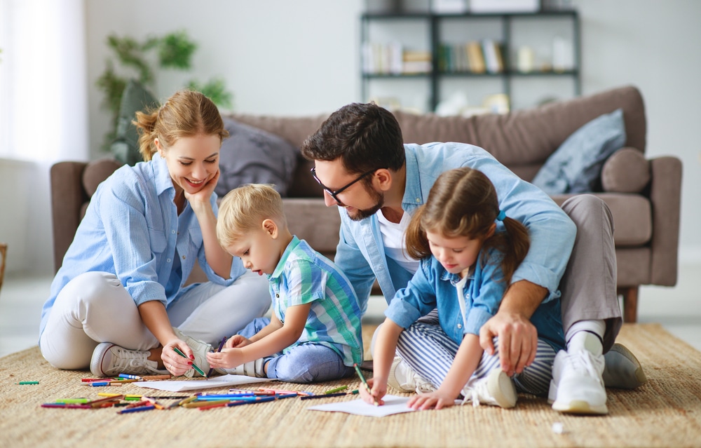 Qual a importância da brincadeira entre pais e filhos?