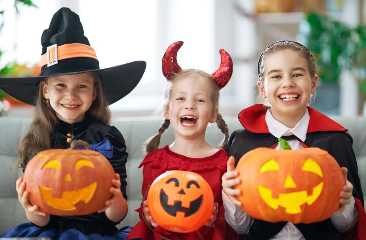 Como organizar uma festa de halloween em casa para as crianças?