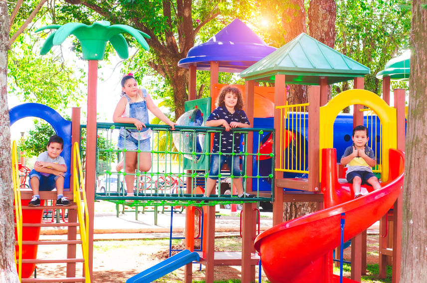 A importância de um playground na escola para a recreação infantil