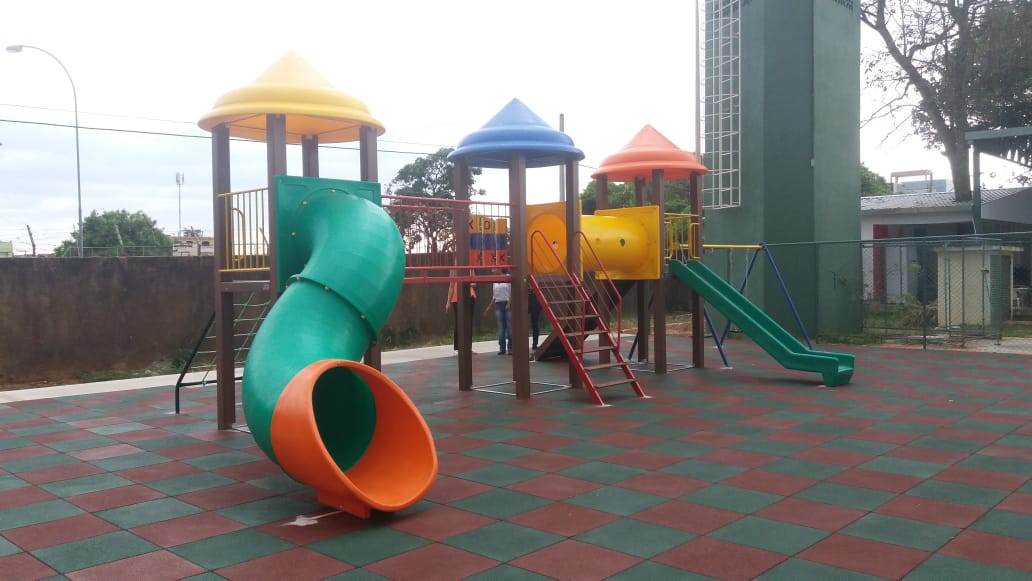 O playground do meu condomínio precisa de reforma. Por onde começar?