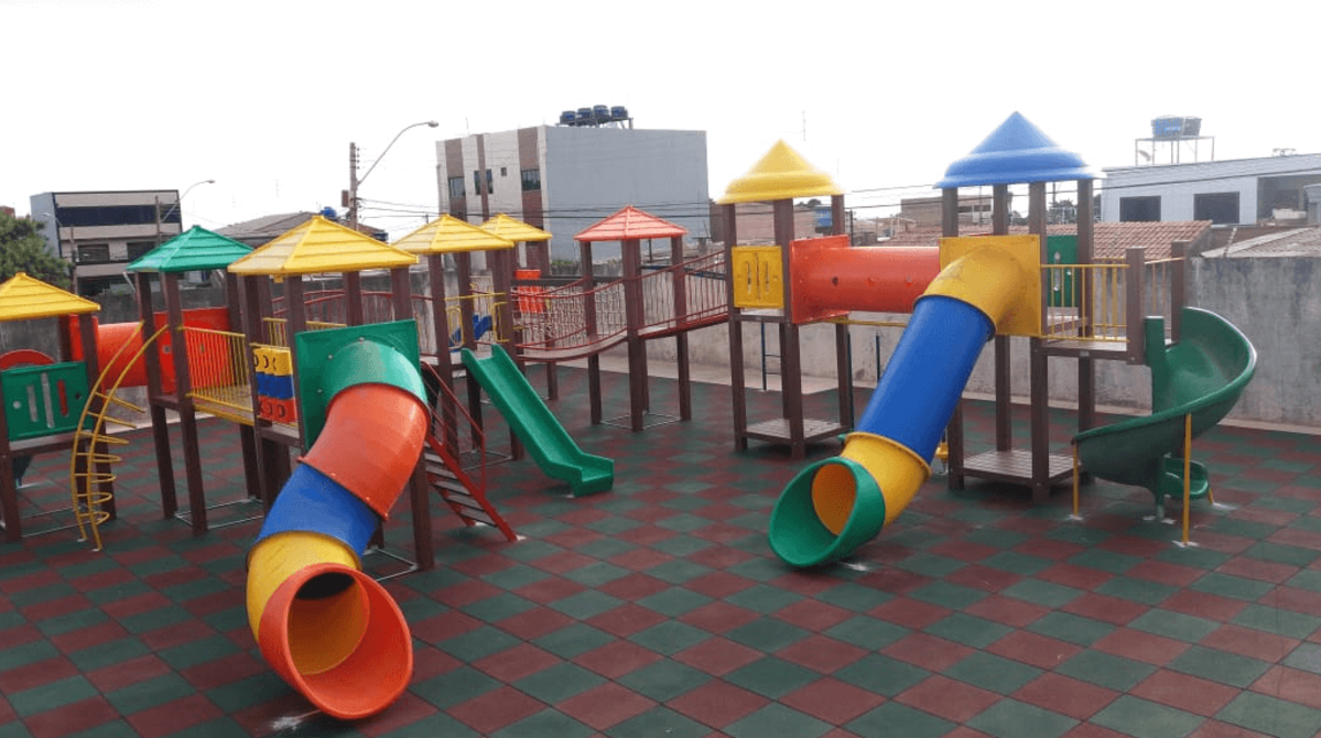 Qual o melhor piso para playground?